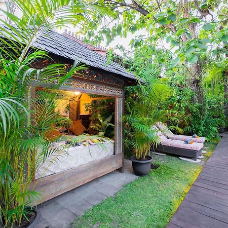 Villa Kampung Kecil Boutique Hotel Sanur Exteriör bild