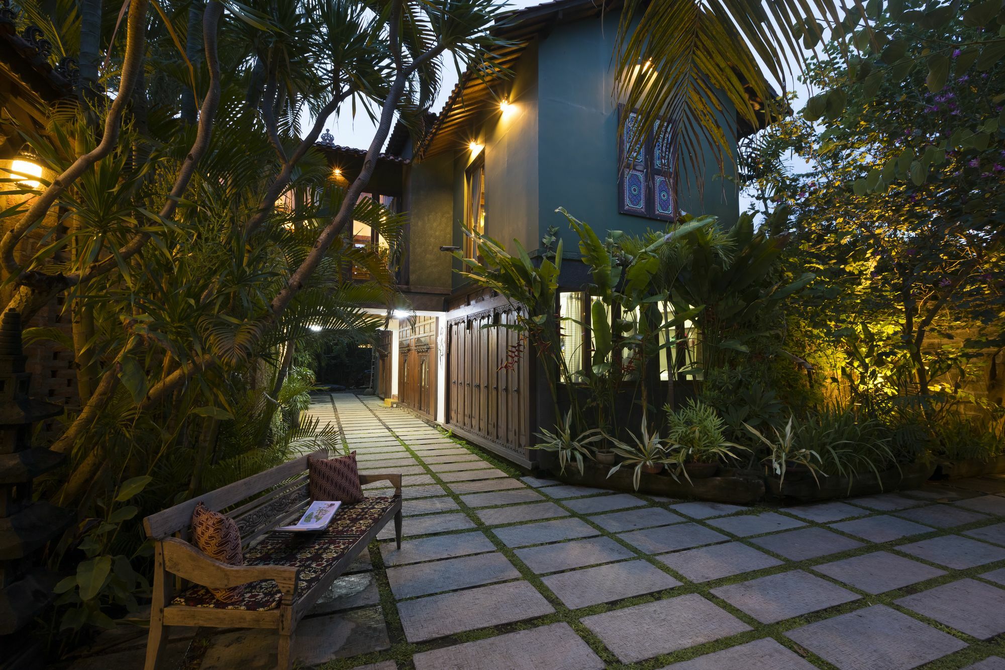 Villa Kampung Kecil Boutique Hotel Sanur Exteriör bild